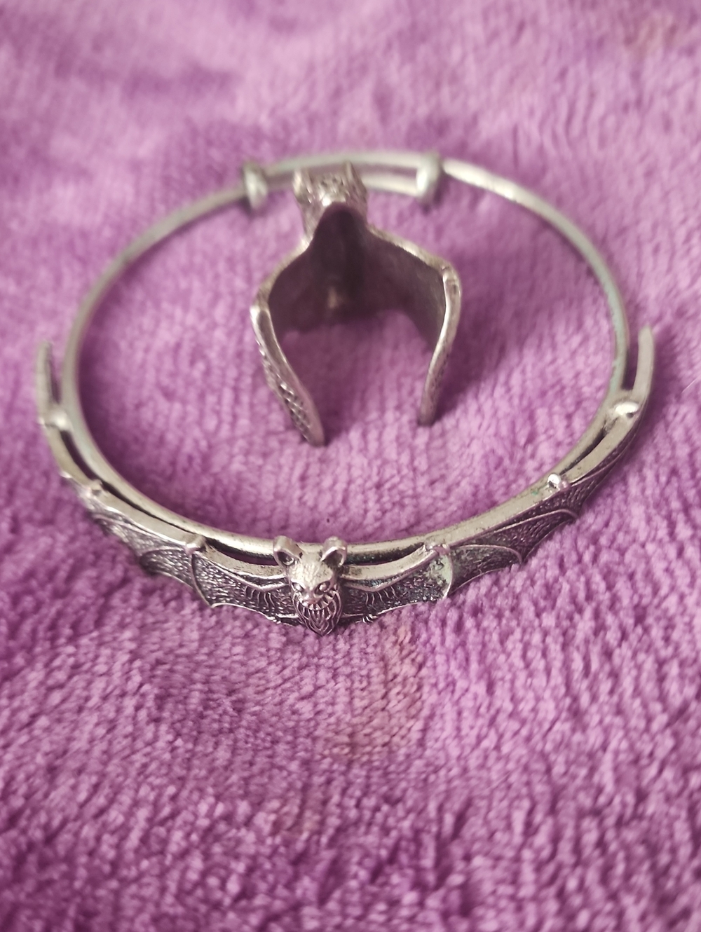 Silver Bat Motif Women’s Bangle and Ring Set